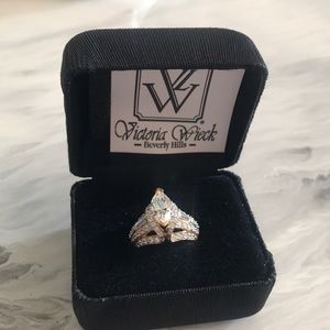 Victoria Wieck Diamond ring